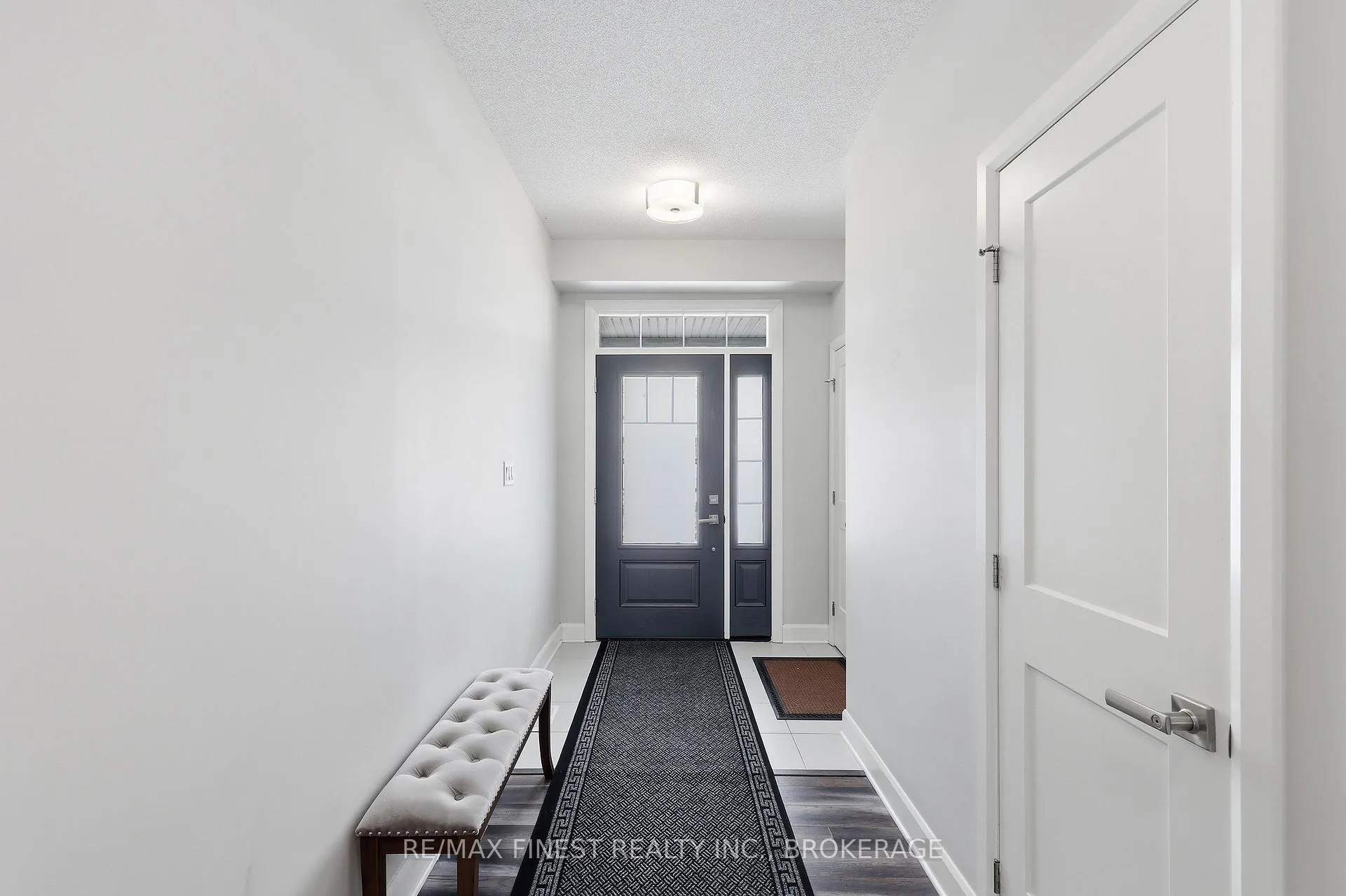 Photo 5 of 1553 Davenport Crescent, Kingston, City Northwest — HOMEH