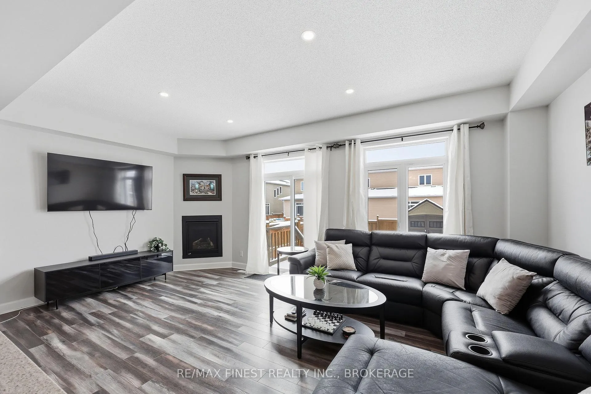 Photo 15 of 1553 Davenport Crescent, Kingston, City Northwest — HOMEH