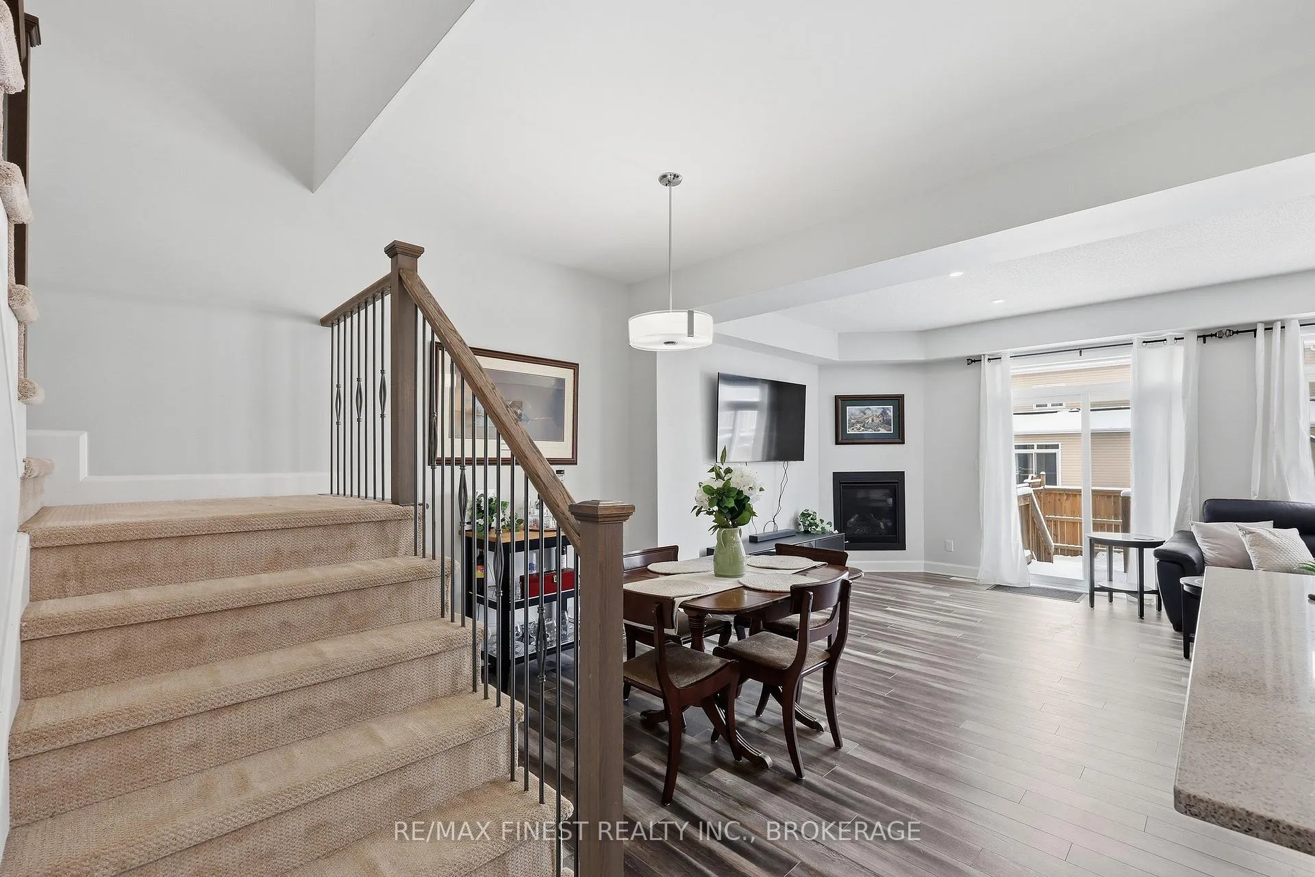 Photo 16 of 1553 Davenport Crescent, Kingston, City Northwest — HOMEH