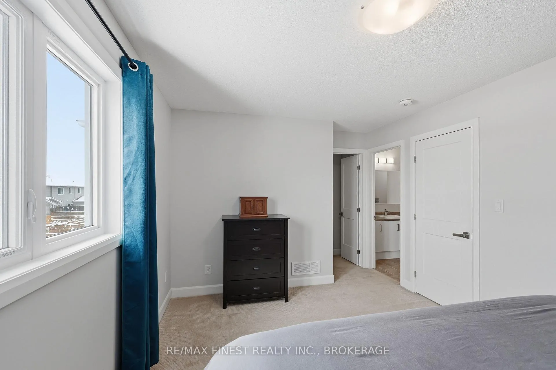 Photo 23 of 1553 Davenport Crescent, Kingston, City Northwest — HOMEH