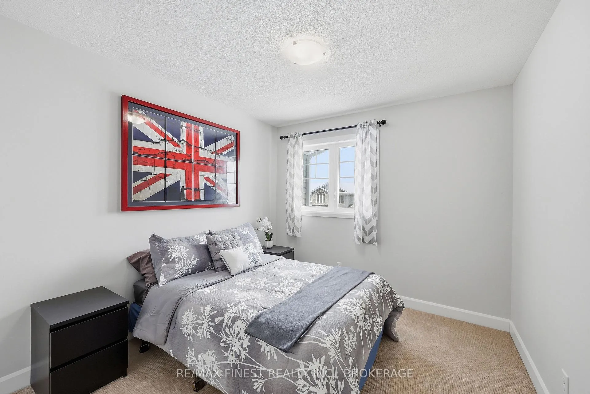 Photo 25 of 1553 Davenport Crescent, Kingston, City Northwest — HOMEH