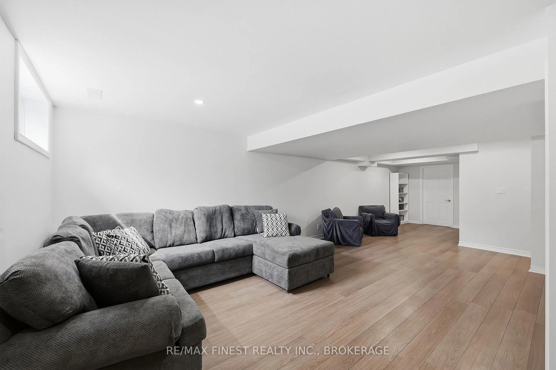 Photo 32 of 1553 Davenport Crescent, Kingston, City Northwest — HOMEH