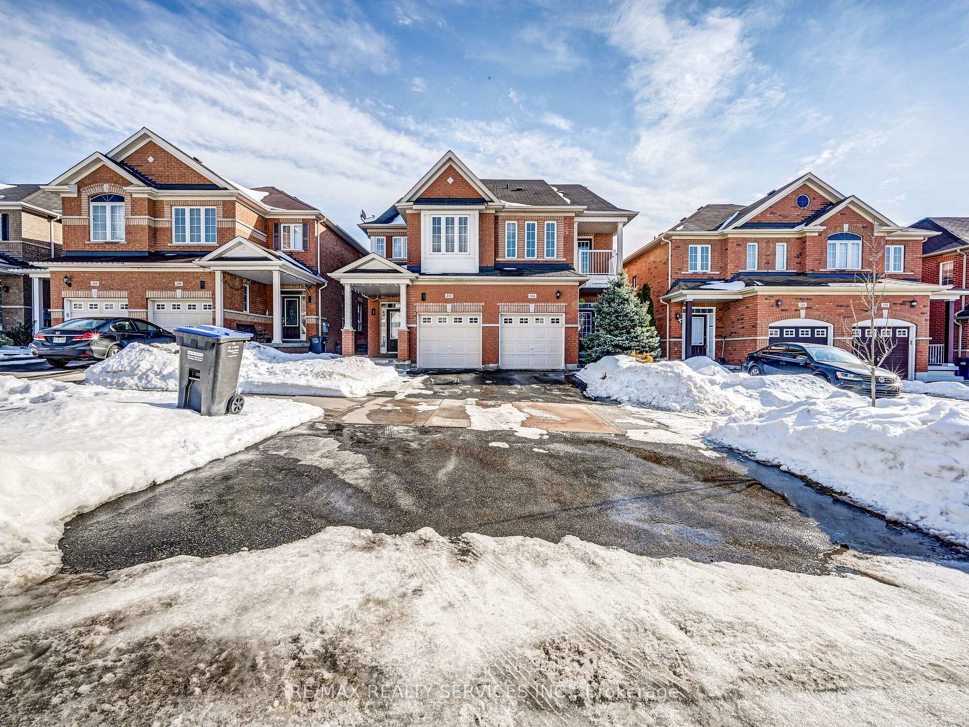 Front of 114 Rocky Point Crescent