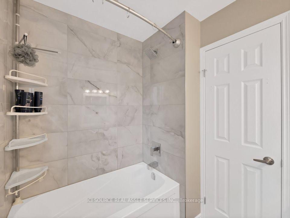 Photo 16 of 10 Gibsons Place, St. Catharines, Downtown — HOMEH
