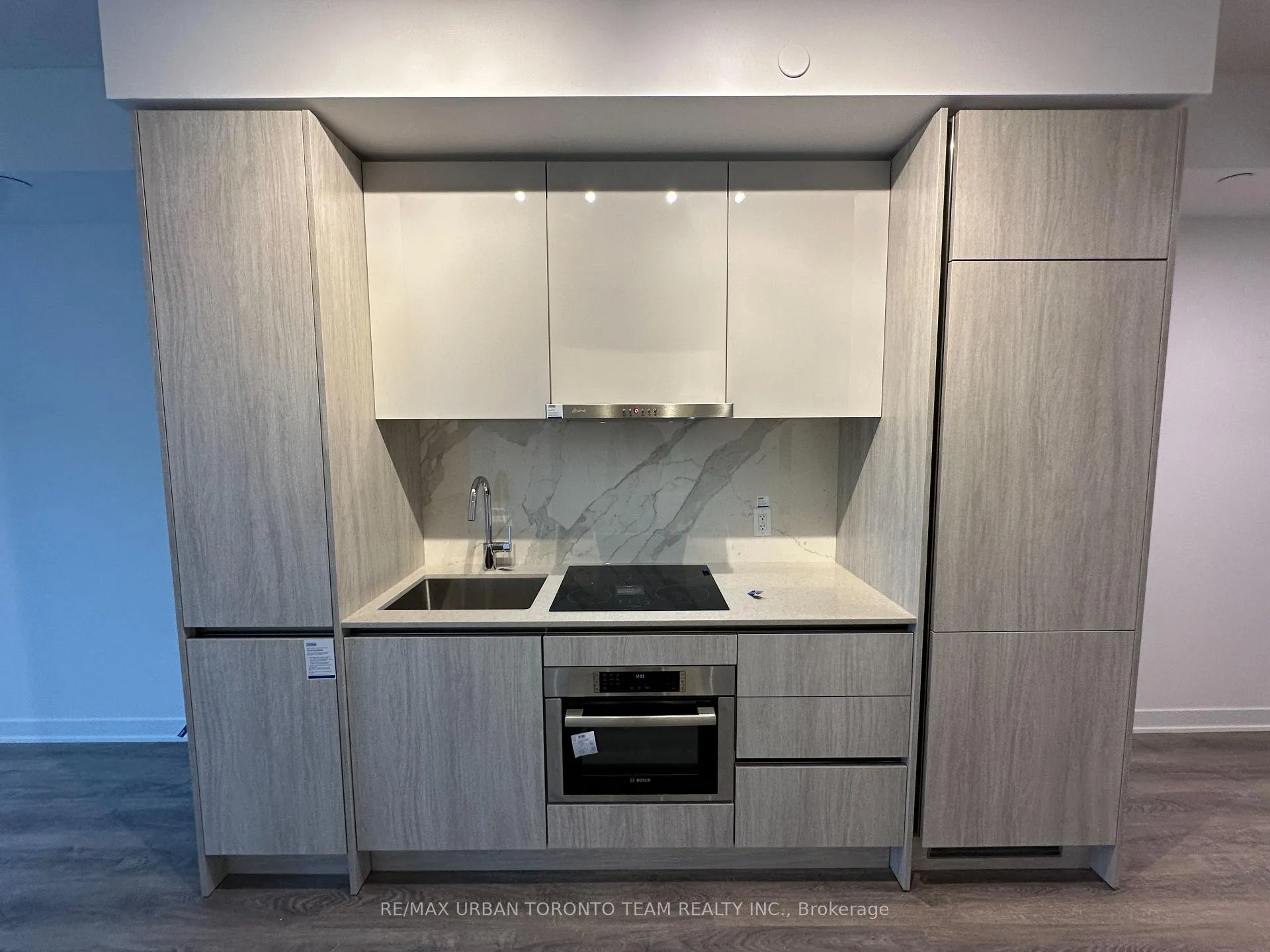 Photo 3 of Unit 2915, 180 Front Street E, Toronto, Moss Park — HOMEH
