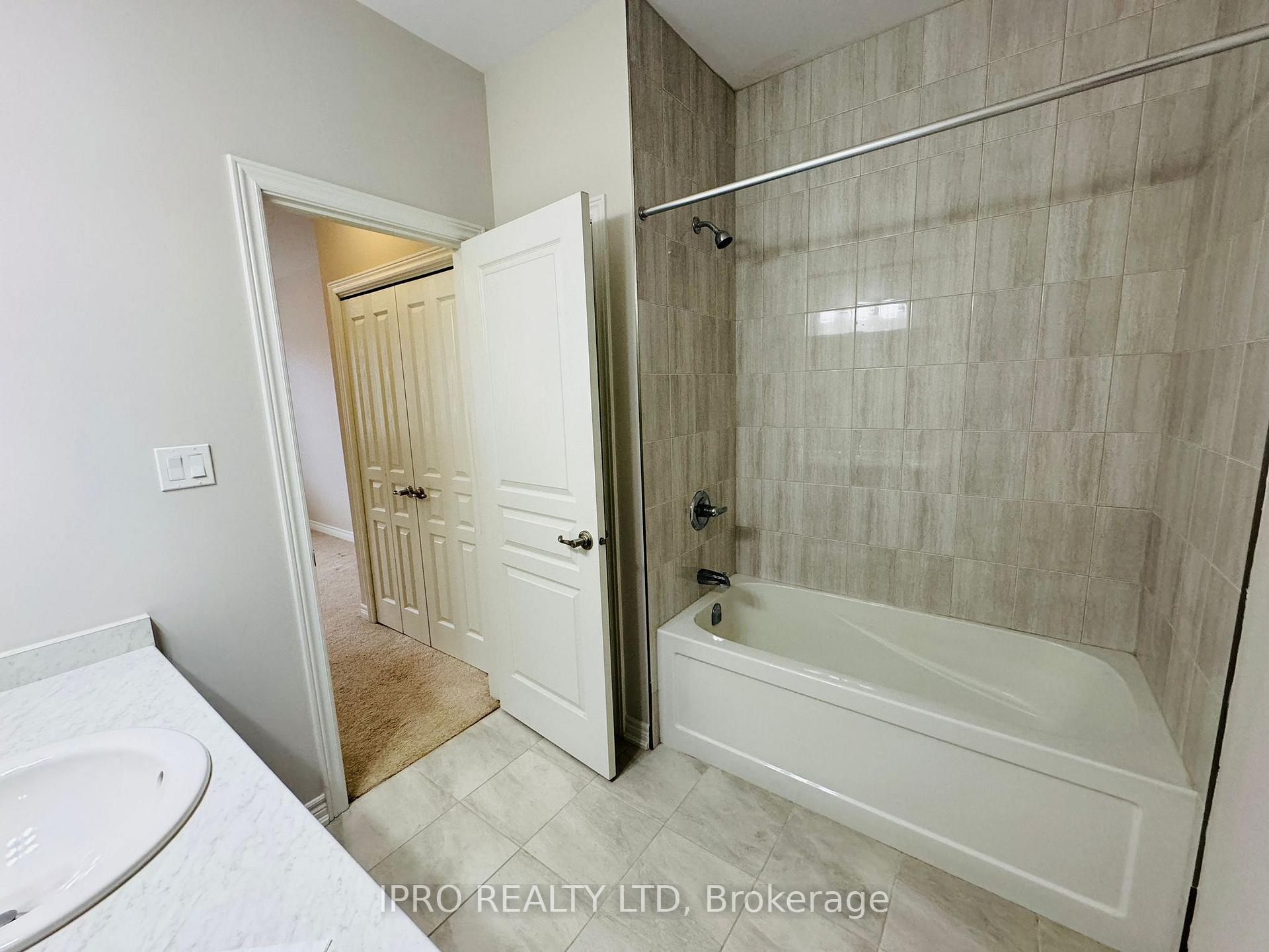 Photo 14 of 16 Ellis Avenue, St. Catharines, Oakdale — HOMEH