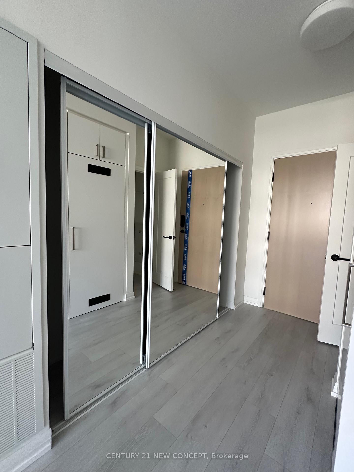 Photo 5 of Unit 404, 280 Dundas Street W, Toronto, Kensington-Chinatown — HOMEH