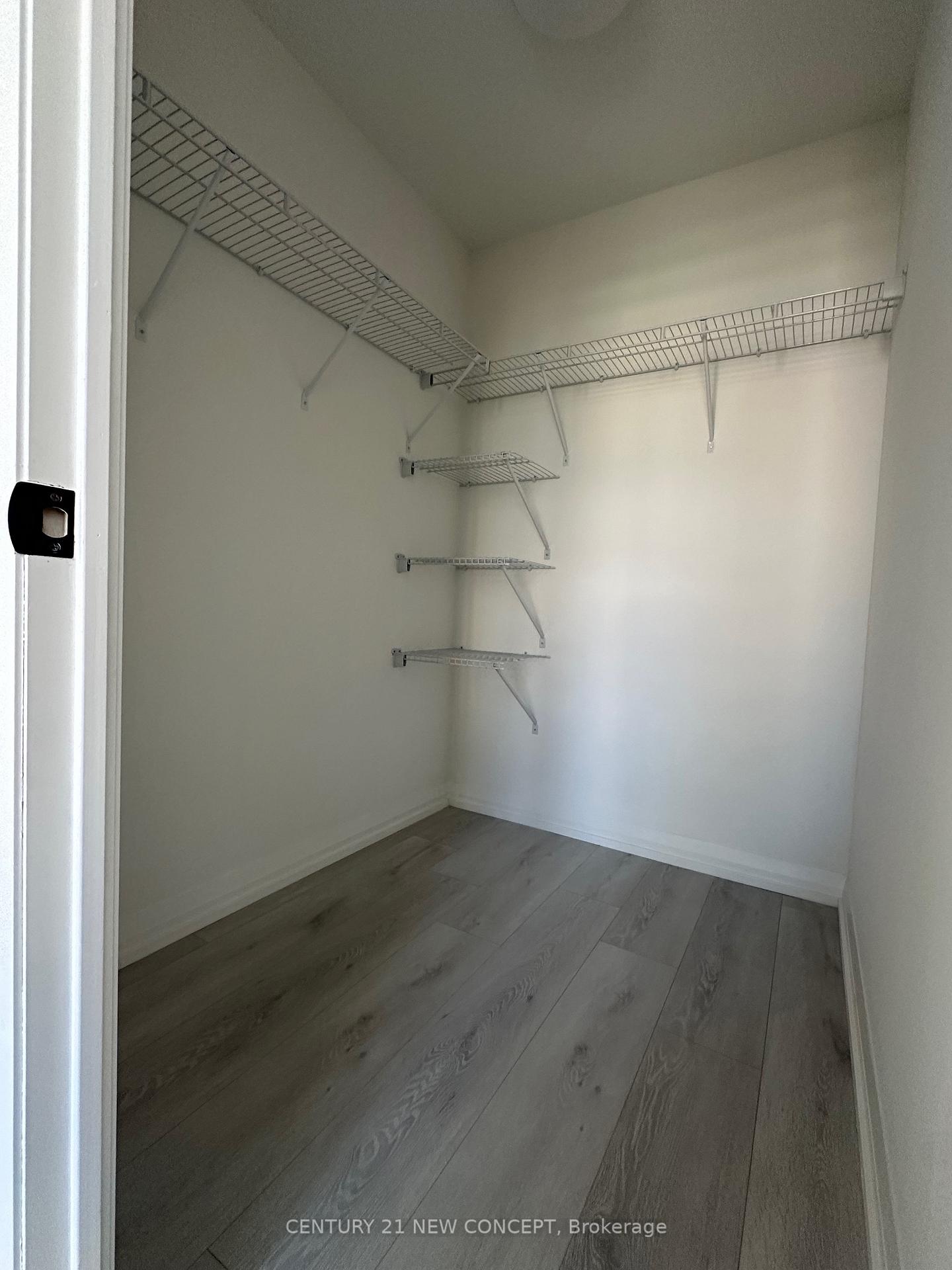 Photo 11 of Unit 404, 280 Dundas Street W, Toronto, Kensington-Chinatown — HOMEH