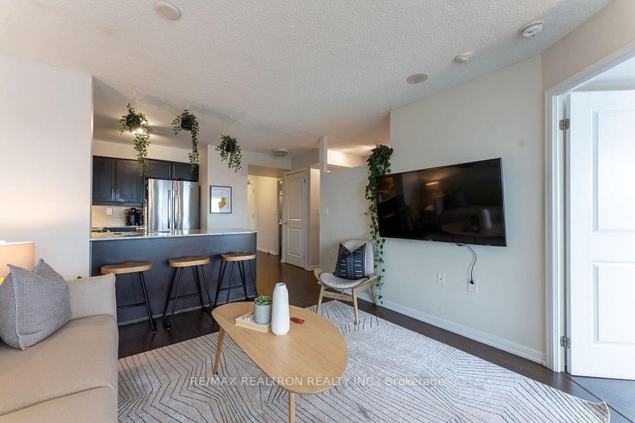 Photo 6 of Unit 1613, 125 Western Battery Road, Toronto, Niagara — HOMEH