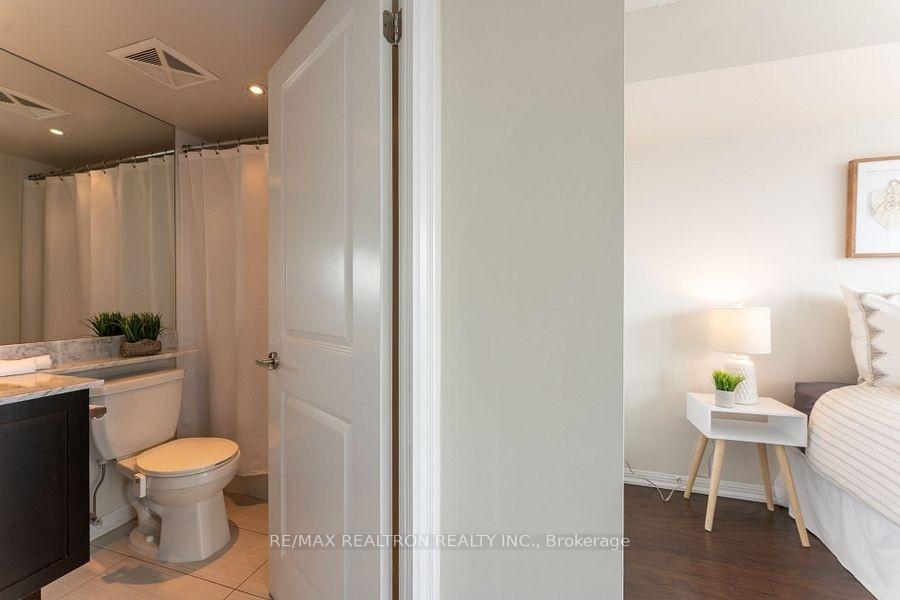 Photo 13 of Unit 1613, 125 Western Battery Road, Toronto, Niagara — HOMEH