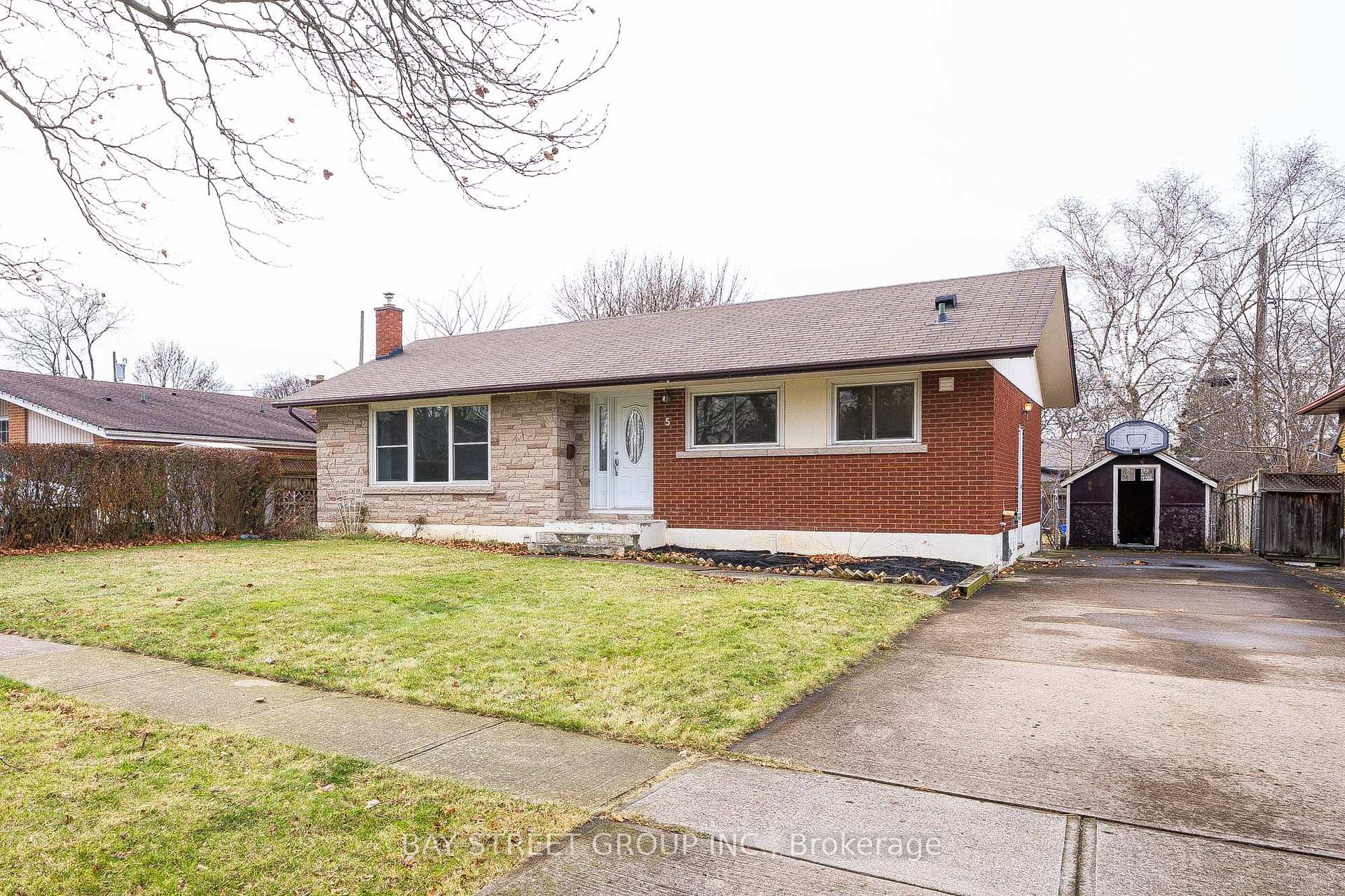 Photo 1 of Unit main, 5 Clearview Heights, St. Catharines, Burleigh Hill — HOMEH