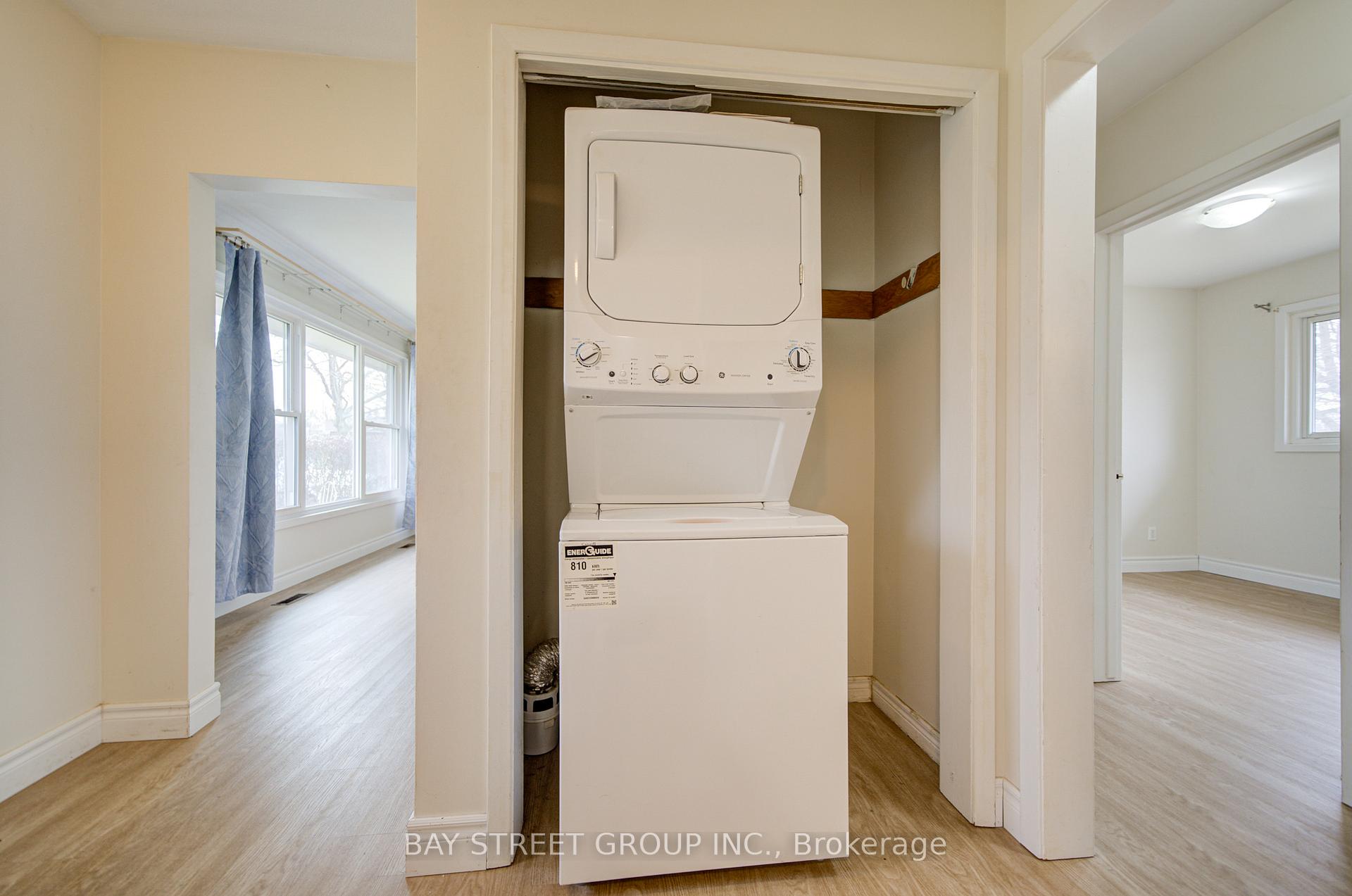 Photo 7 of Unit main, 5 Clearview Heights, St. Catharines, Burleigh Hill — HOMEH