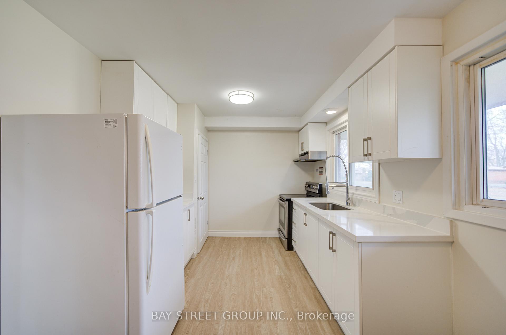 Photo 9 of Unit main, 5 Clearview Heights, St. Catharines, Burleigh Hill — HOMEH
