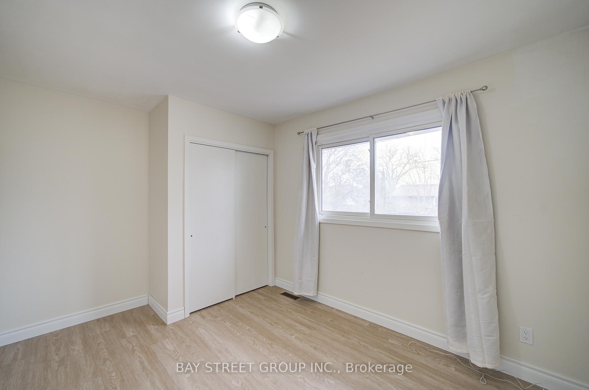 Photo 14 of Unit main, 5 Clearview Heights, St. Catharines, Burleigh Hill — HOMEH