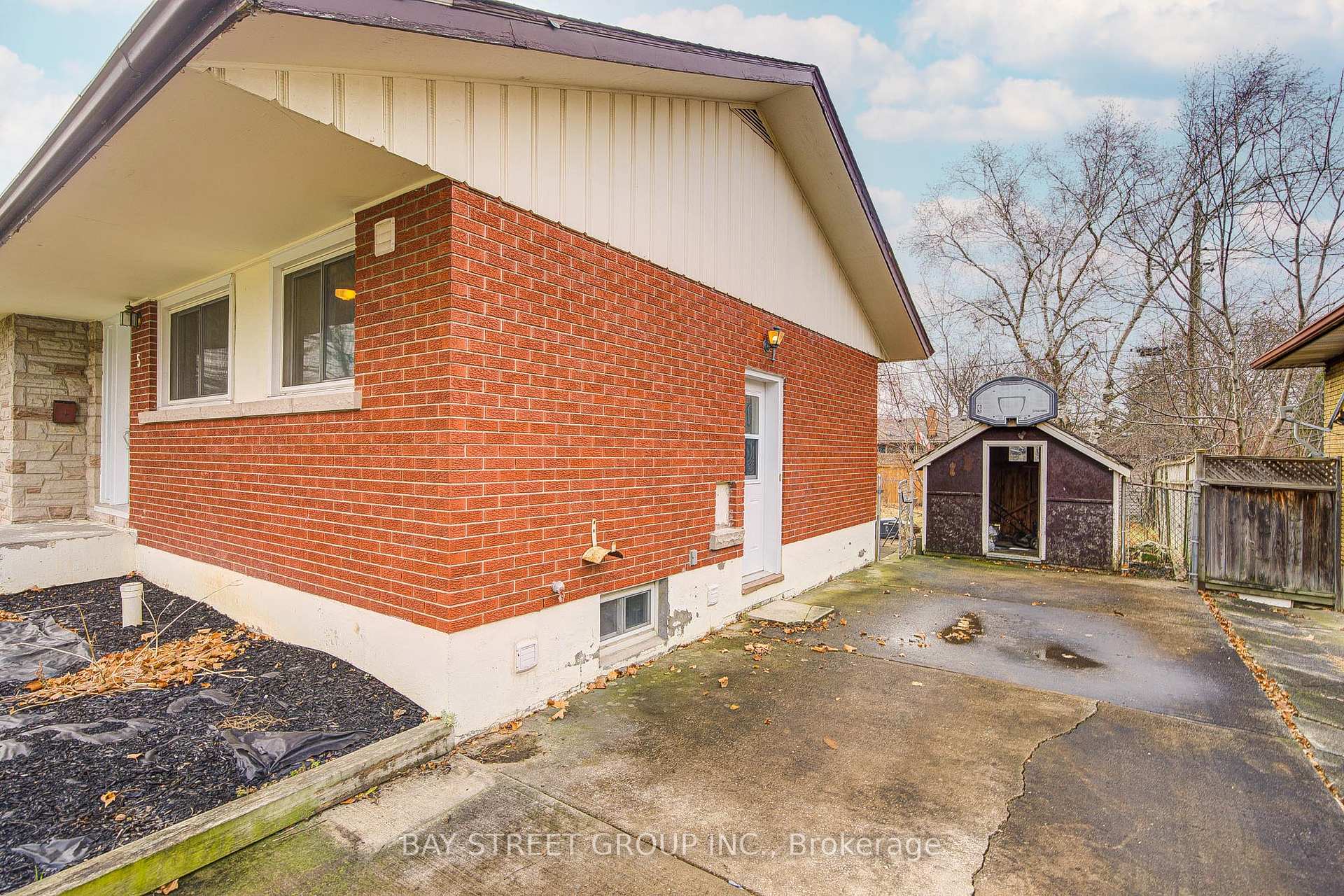 Photo 21 of Unit main, 5 Clearview Heights, St. Catharines, Burleigh Hill — HOMEH