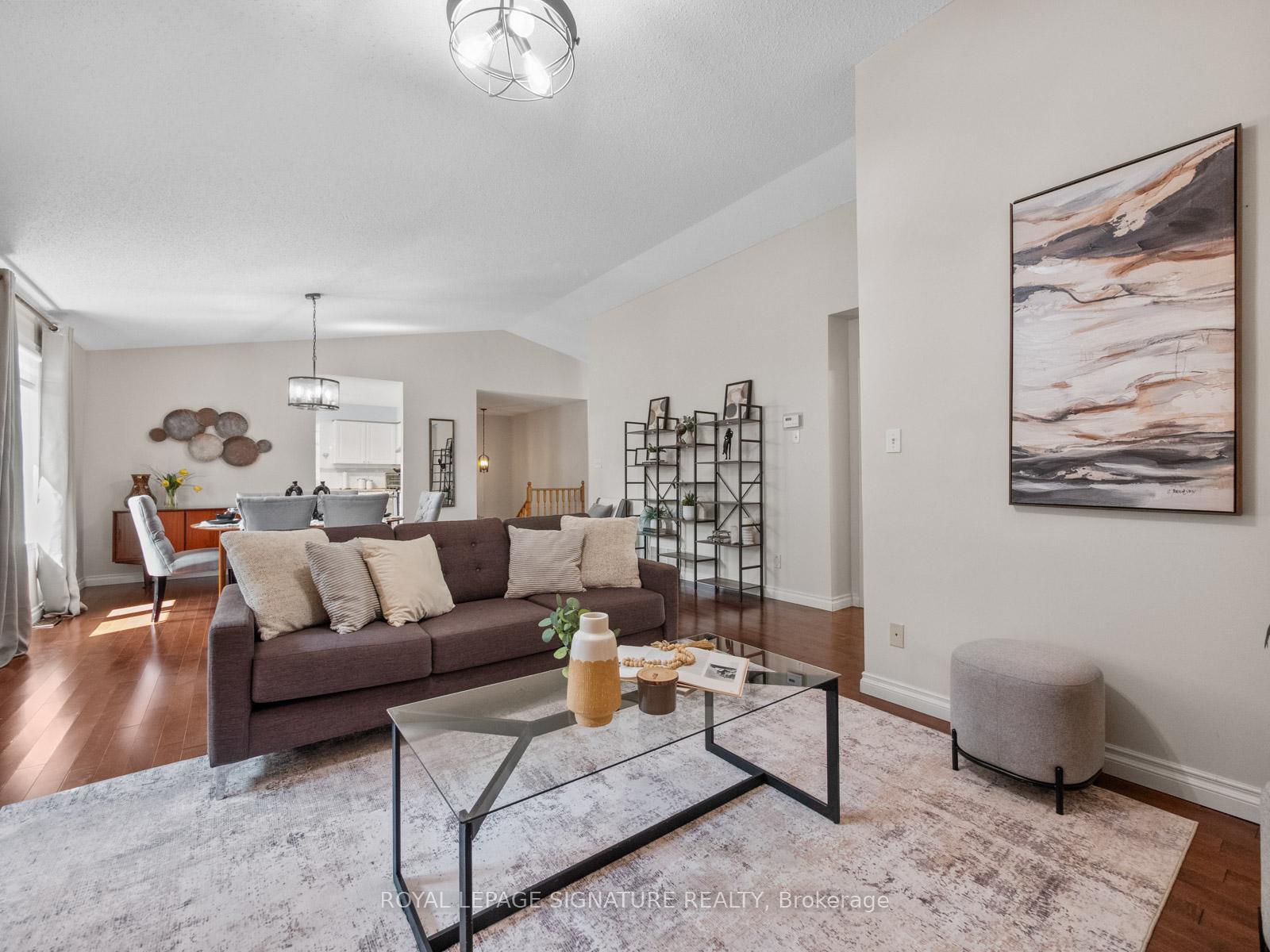 Photo 12 of 33 Steelhead Lane, Clarington, Newcastle — HOMEH