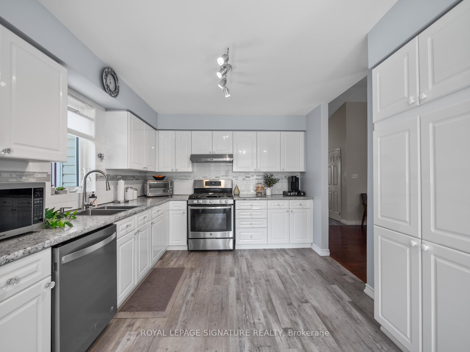 Photo 15 of 33 Steelhead Lane, Clarington, Newcastle — HOMEH
