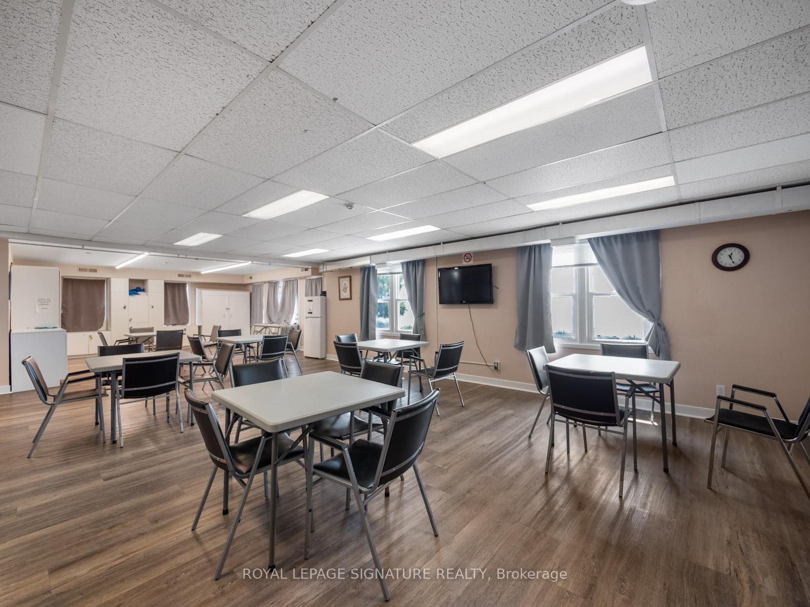 Photo 43 of 33 Steelhead Lane, Clarington, Newcastle — HOMEH