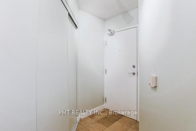 Photo 11 of Unit 2512, 373 Front Street, Toronto, Waterfront Communities — HOMEH