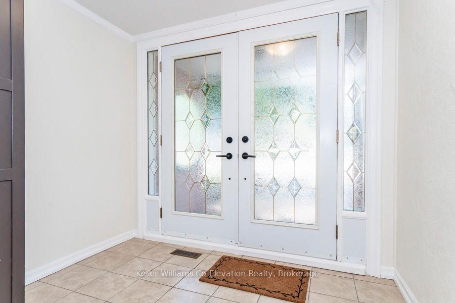 Photo 4 of 9 Beechcroft Circle, Barrie, Cundles East — HOMEH