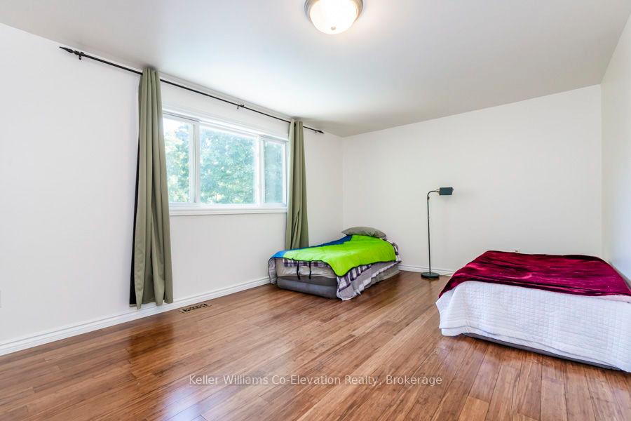 Photo 12 of 9 Beechcroft Circle, Barrie, Cundles East — HOMEH