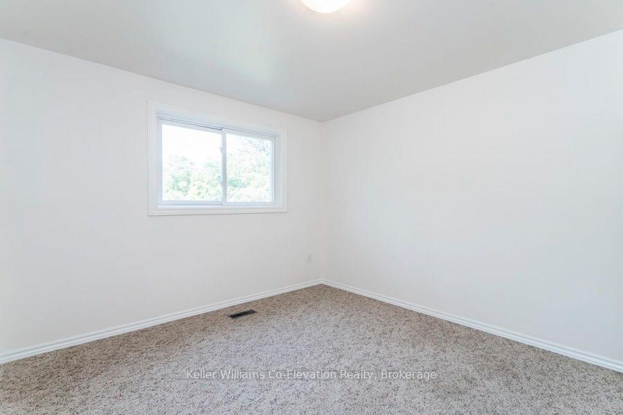 Photo 14 of 9 Beechcroft Circle, Barrie, Cundles East — HOMEH