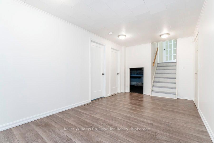 Photo 16 of 9 Beechcroft Circle, Barrie, Cundles East — HOMEH