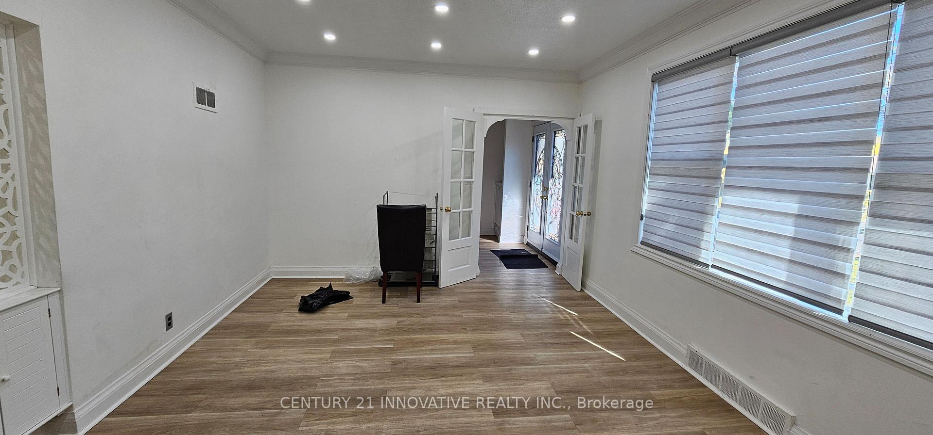 Photo 4 of 48 Masterson Drive, St. Catharines, Glendale/Glenridge — HOMEH
