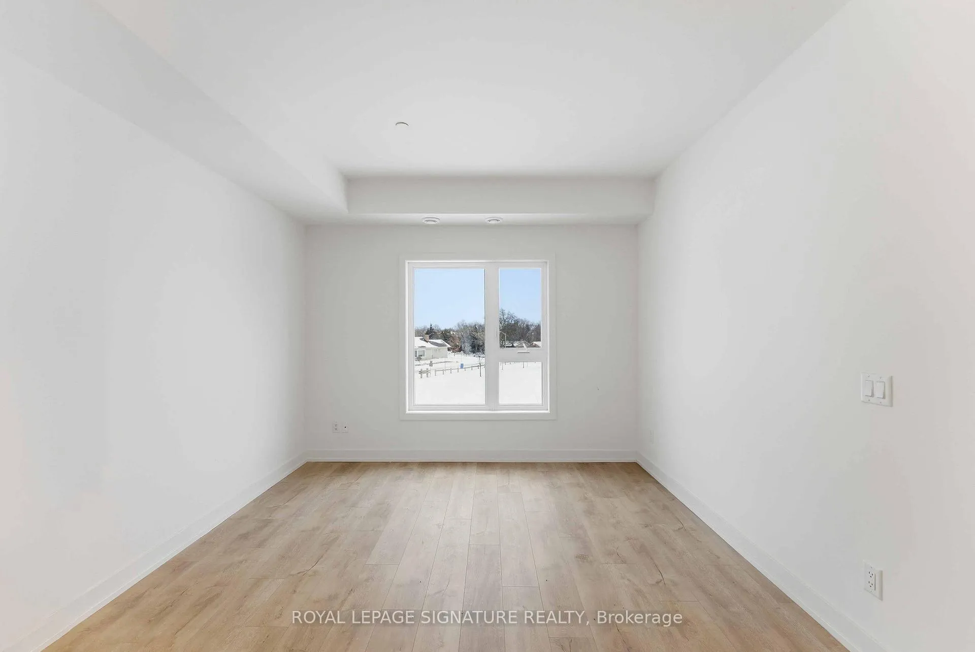 Photo 6 of Unit 309A, 16 Melbourne Avenue, St. Catharines, E. Chester — HOMEH