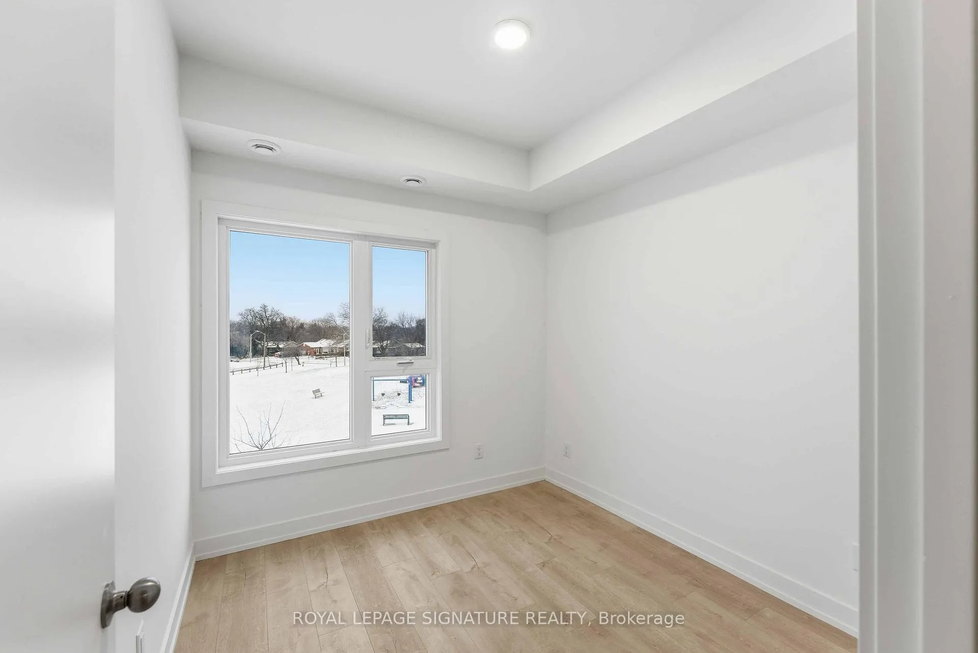 Photo 7 of Unit 309A, 16 Melbourne Avenue, St. Catharines, E. Chester — HOMEH