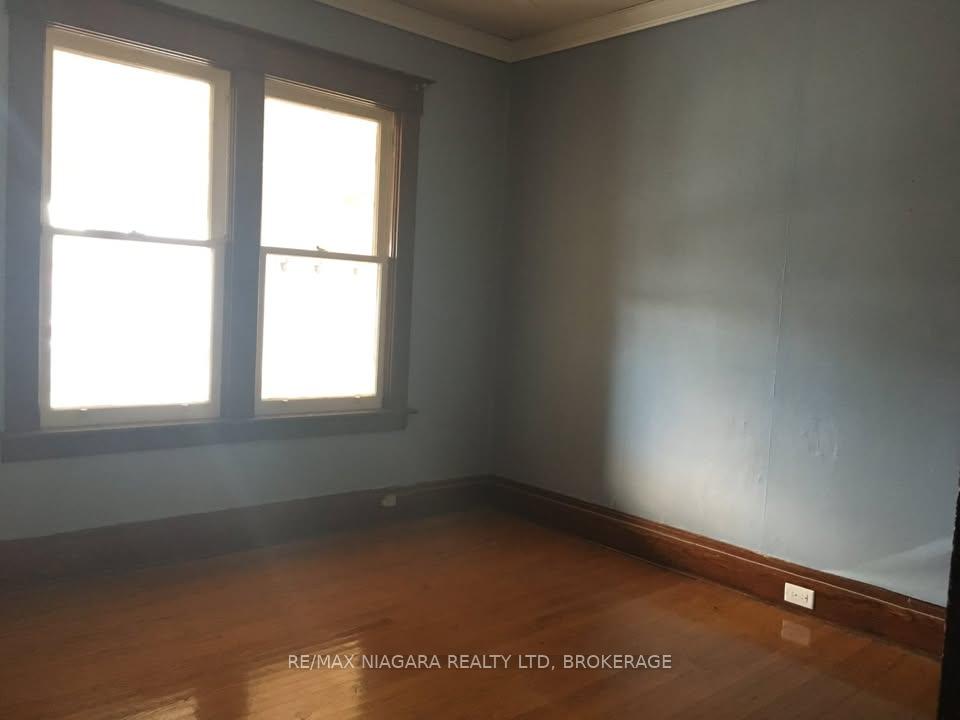 Photo 15 of Unit 2, 6 Albert Street, St. Catharines, Downtown — HOMEH