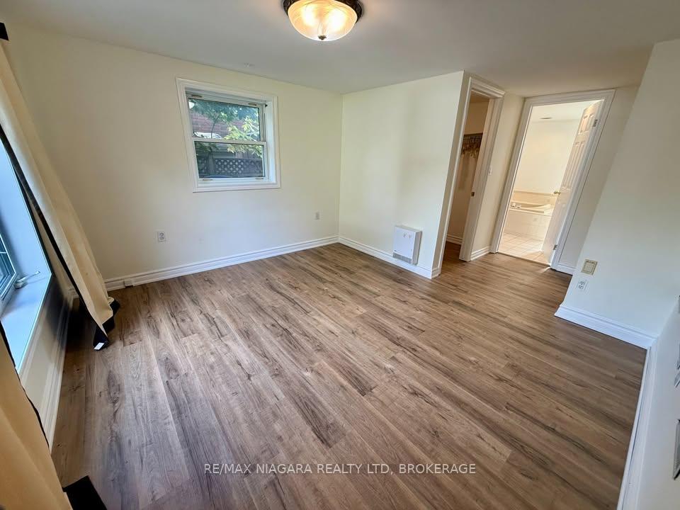Photo 4 of 20 Marlene Drive, St. Catharines, Glendale/Glenridge — HOMEH