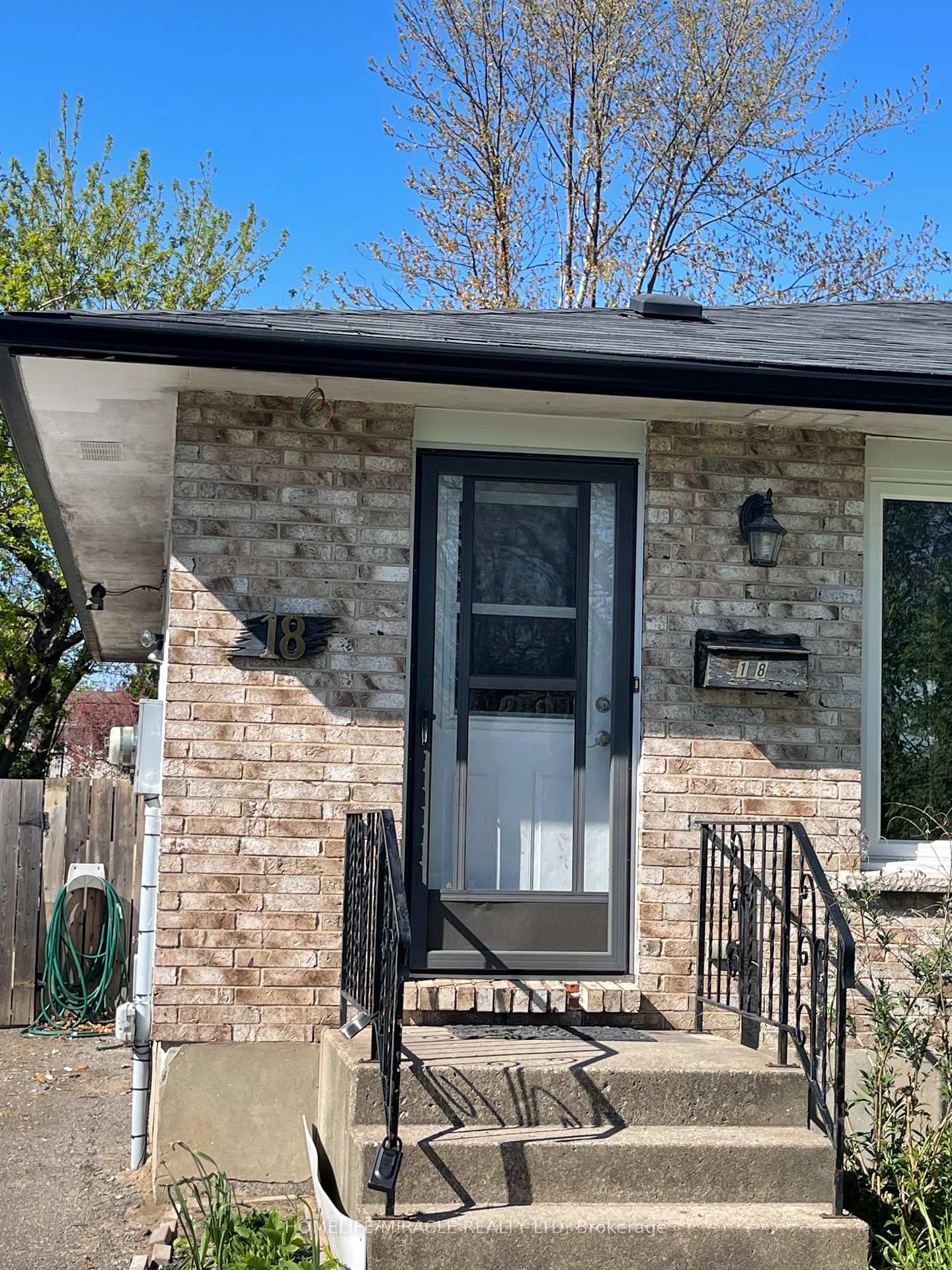 Photo 22 of 18 Wallace Street, St. Catharines, Western Hill — HOMEH