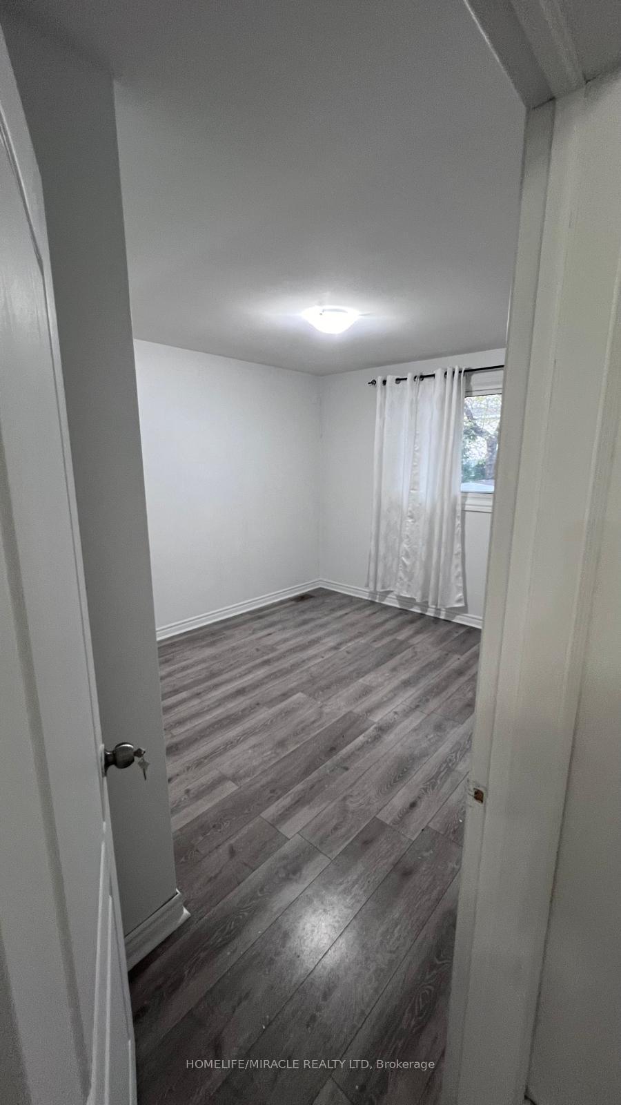 Photo 31 of 18 Wallace Street, St. Catharines, Western Hill — HOMEH