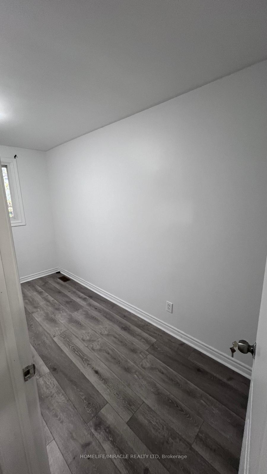 Photo 32 of 18 Wallace Street, St. Catharines, Western Hill — HOMEH