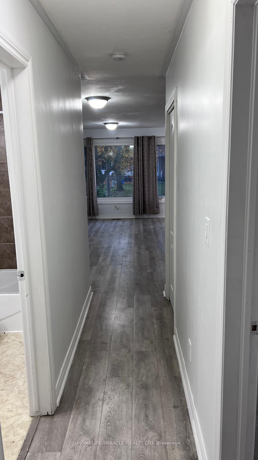 Photo 14 of 18 Wallace Street, St. Catharines, Western Hill — HOMEH