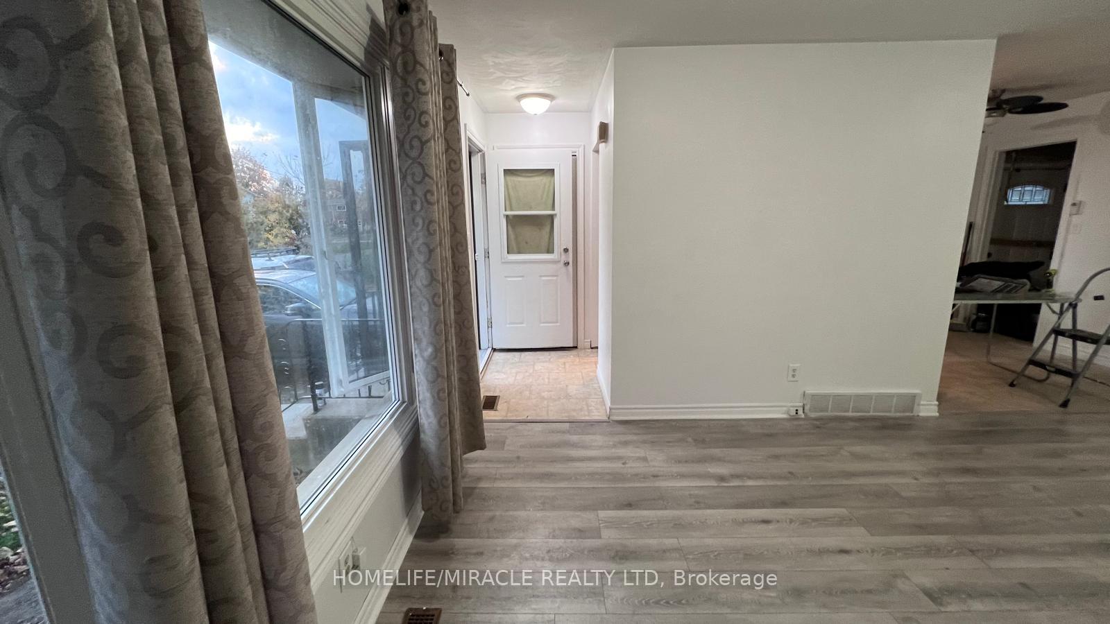 Photo 19 of 18 Wallace Street, St. Catharines, Western Hill — HOMEH