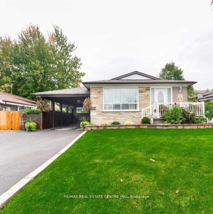 Front of Unit Main, 15 Northwood Drive