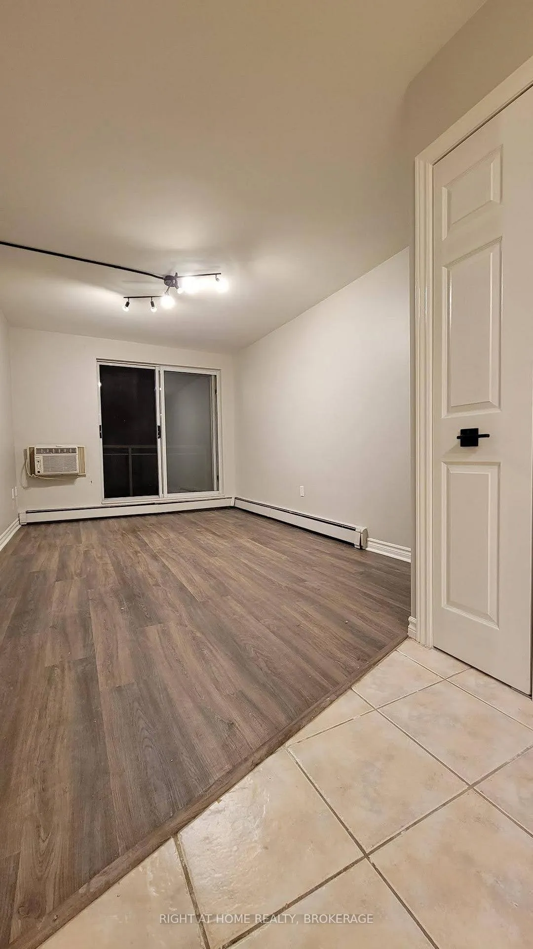 Photo 6 of Unit 606, 30 Summit Avenue, Hamilton, Eastmount — HOMEH