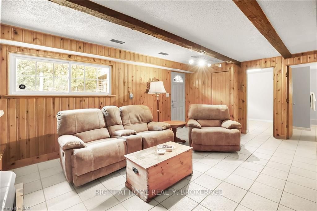 Photo 16 of 55 Aquadale Drive, St. Catharines, Lakeshore — HOMEH