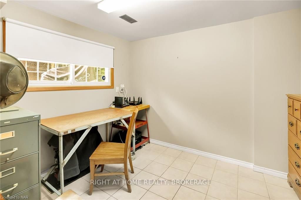 Photo 17 of 55 Aquadale Drive, St. Catharines, Lakeshore — HOMEH