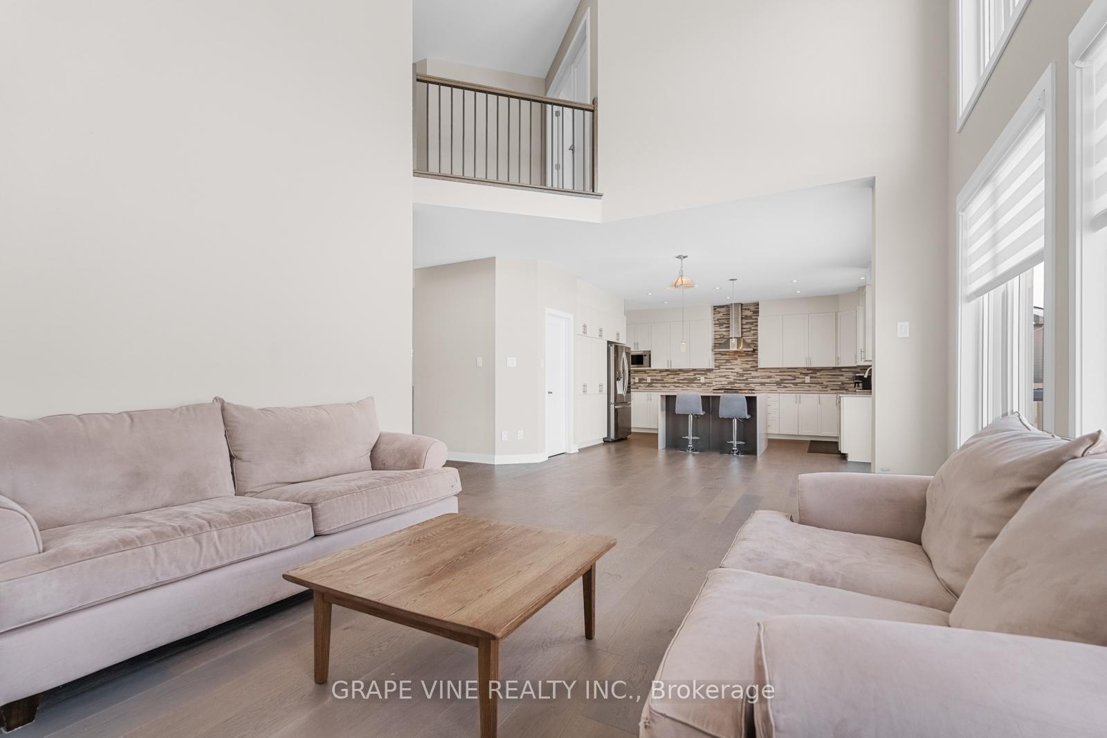 Photo 9 of 721 Carnelian Crescent, Ottawa, Riverside South/Gloucester Glen — HOMEH