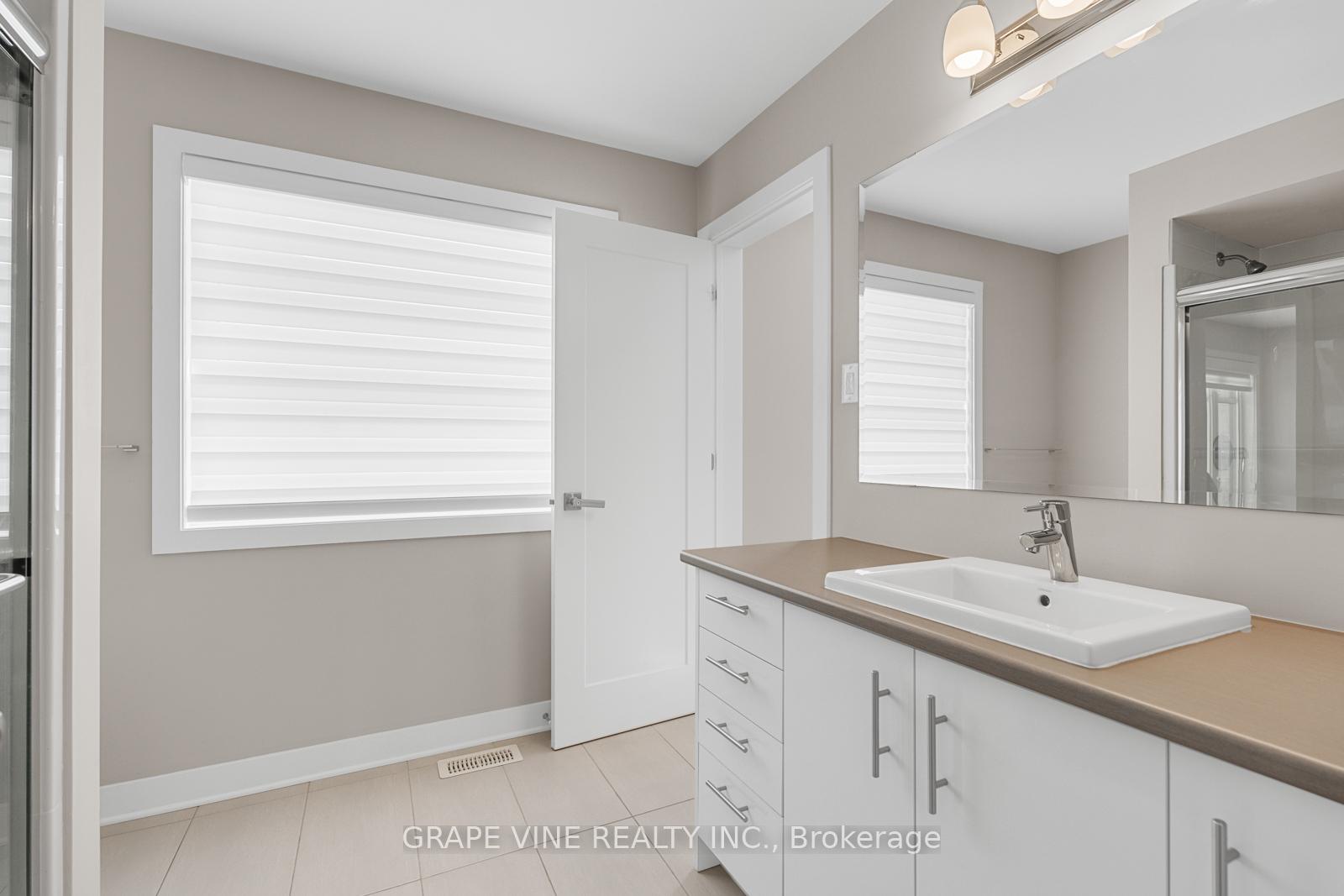 Photo 26 of 721 Carnelian Crescent, Ottawa, Riverside South/Gloucester Glen — HOMEH