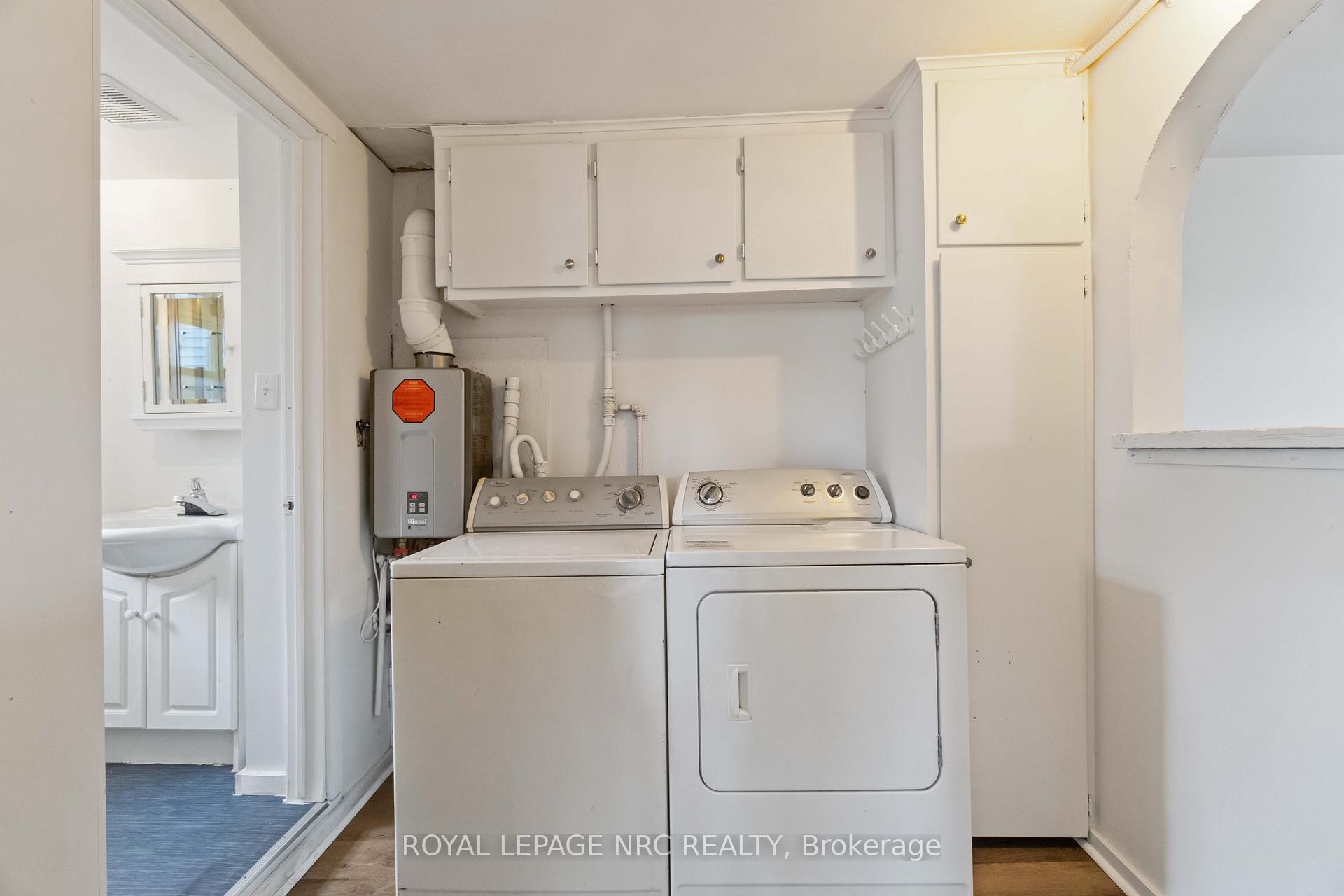 Photo 8 of 128 Martindale Road, St. Catharines, Grapeview — HOMEH