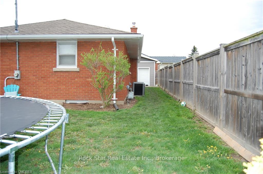 Photo 48 of 2 Foxglove Avenue, St. Catharines, Bunting/Linwell — HOMEH