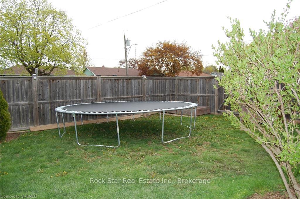 Photo 58 of 2 Foxglove Avenue, St. Catharines, Bunting/Linwell — HOMEH
