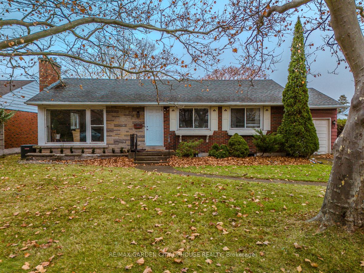 Photo 1 of 20 Larchwood Drive, St. Catharines, Glendale/Glenridge — HOMEH