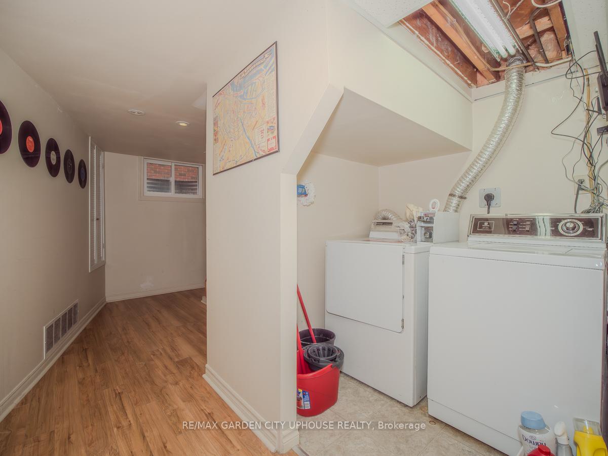 Photo 13 of 20 Larchwood Drive, St. Catharines, Glendale/Glenridge — HOMEH