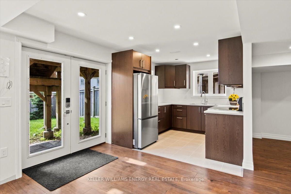 Photo 8 of 213 Glenabbey Drive, Clarington, Courtice — HOMEH