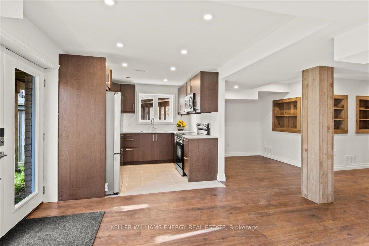 Photo 9 of 213 Glenabbey Drive, Clarington, Courtice — HOMEH